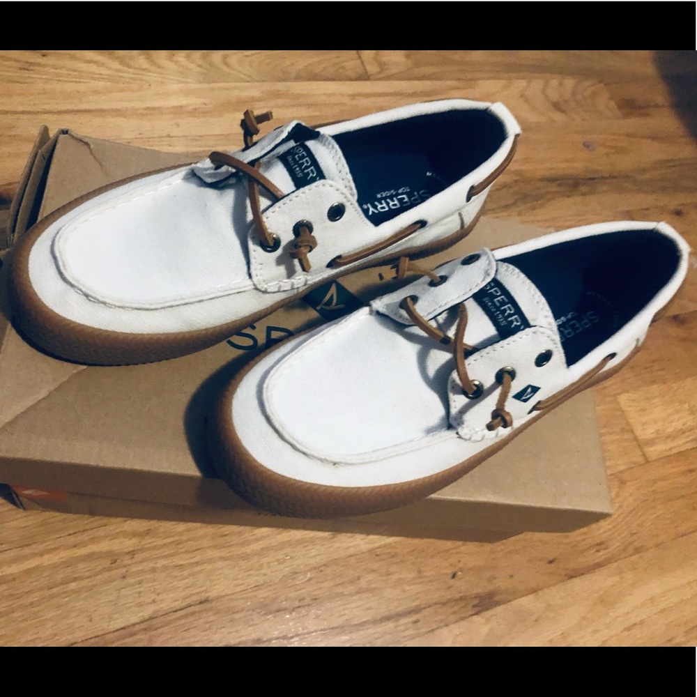 New Sperry crest resort white memory foam shoes